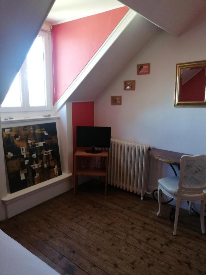 La Chambre d'hôte de Chris Cherbourg-en-Cotentin Exterior foto